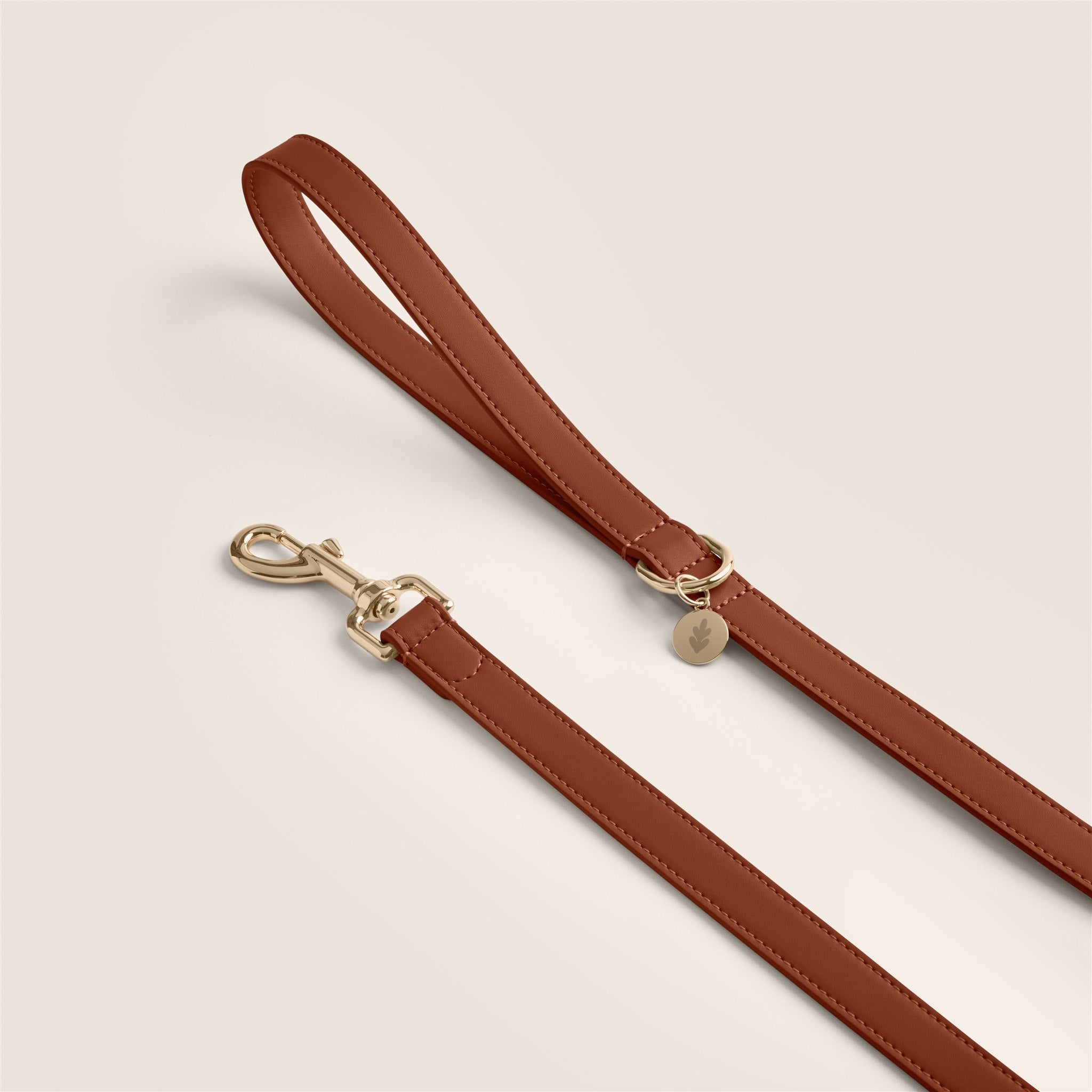 Tails & Bloom hazelnut tan lightweight vegan leather dog lead - stylish & comfortable