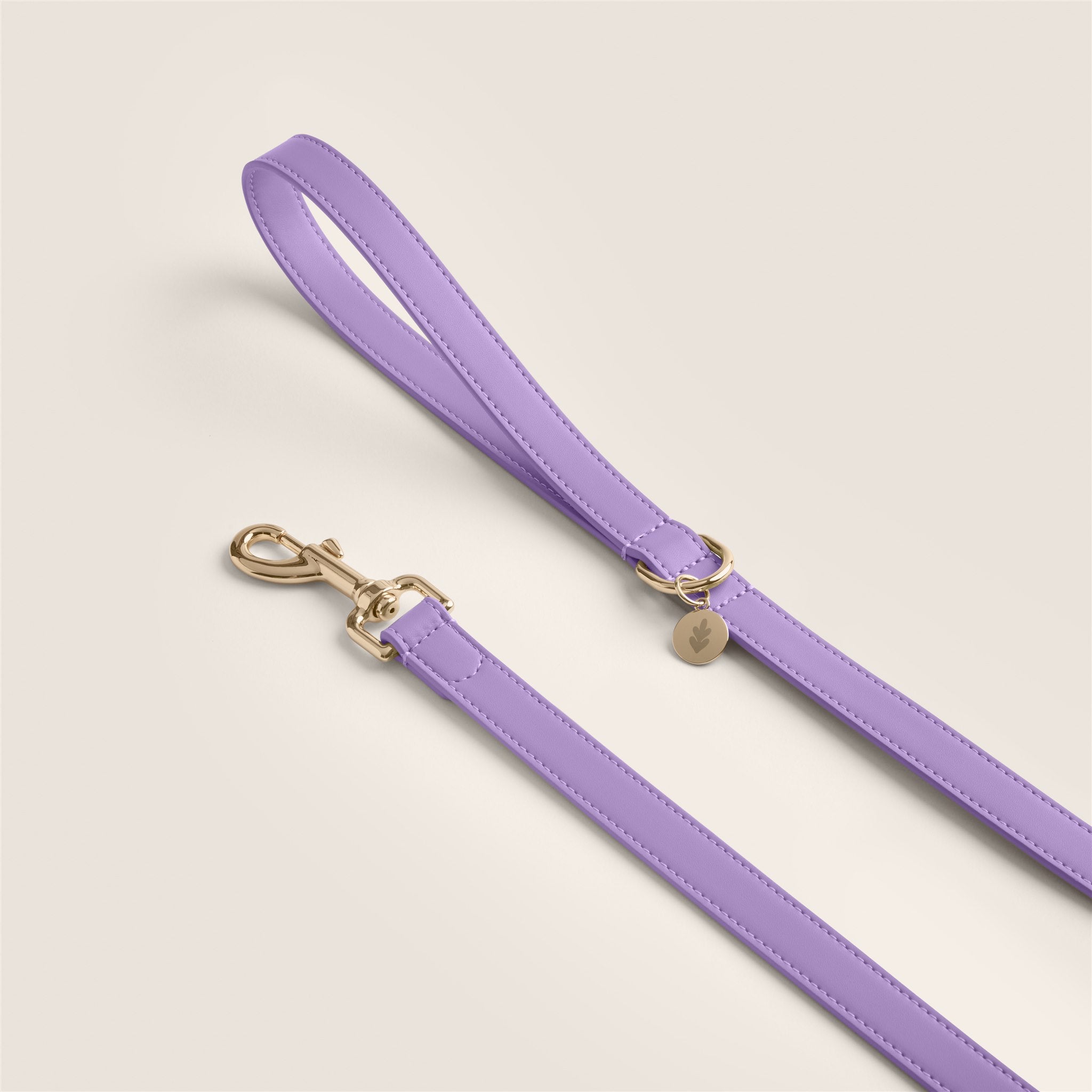 Tails & Bloom lavender purple lightweight vegan leather dog lead for cockapoo & spitz
